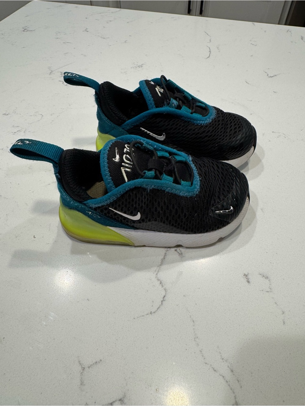 [DD1646-026] TODDLERS NIKE AIR MAX 270 'BLACK BRIGHT SPRUCE VOLT' size 6C